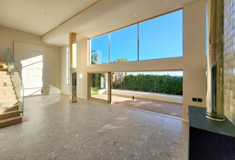 5 Bedroom Property for Sale in Camps Bay Western Cape